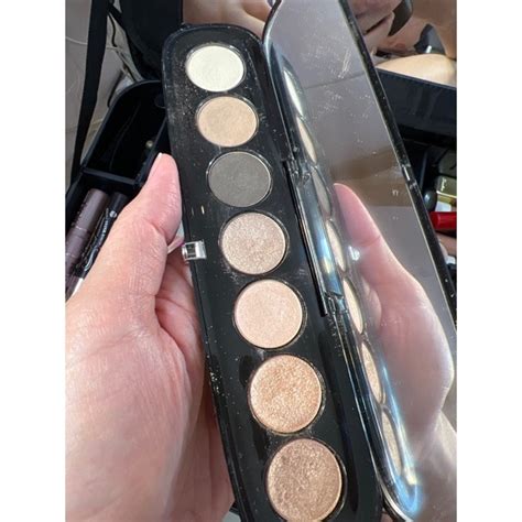 marc jacobs eyeshadow palette price.